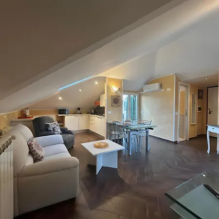 Apartment La Mansarda Di Marta Sanremo