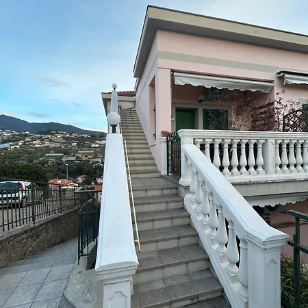 La Mansarda Di Marta Apartment *